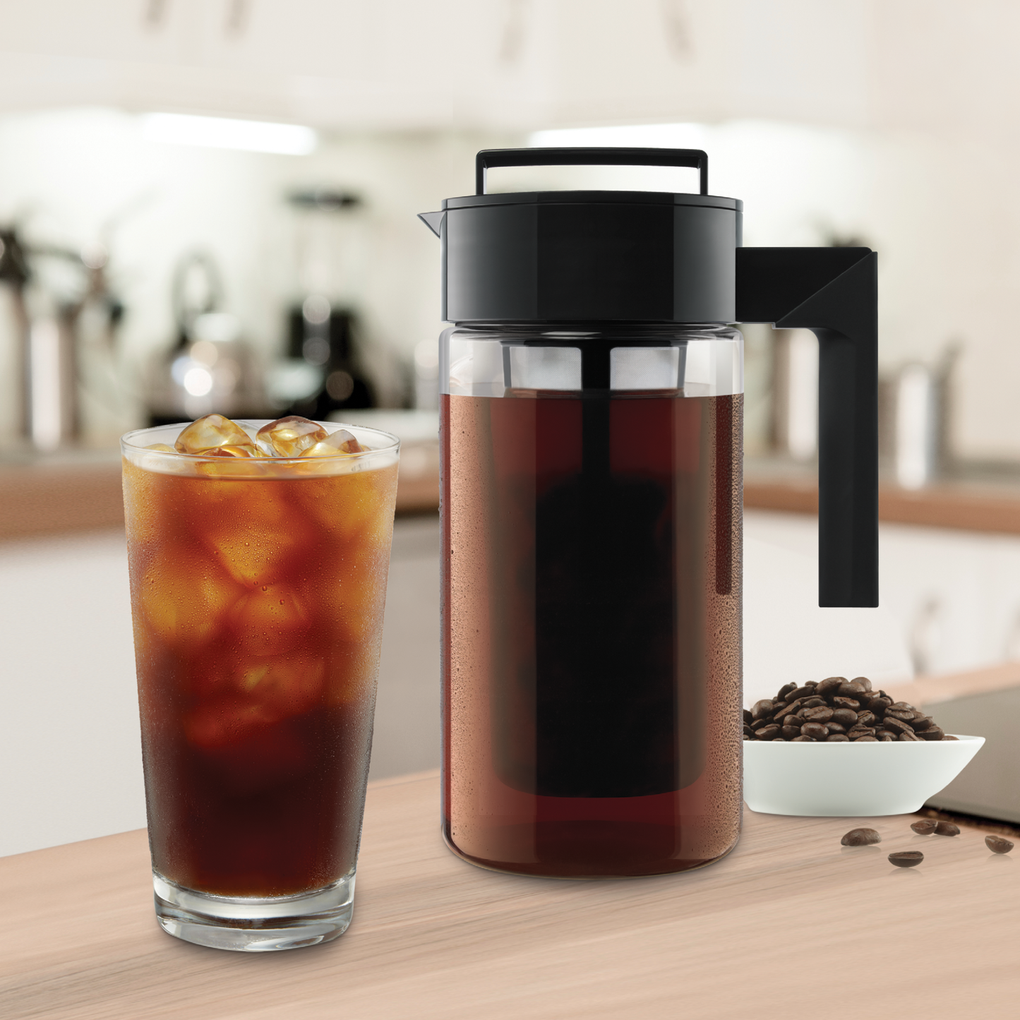 cold-brew-coffee-maker-t7 10310-ColdBrewCoffeeMaker-1qt-lifestyle2.png